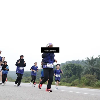 Runner Photo 7499915