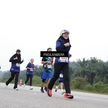 Runner Photo 7499918