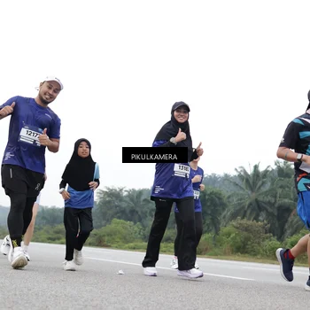 Runner Photo 7499921