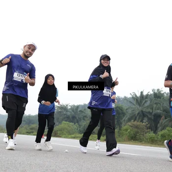 Runner Photo 7499922