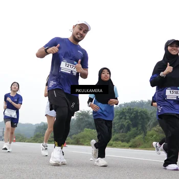 Runner Photo 7499924