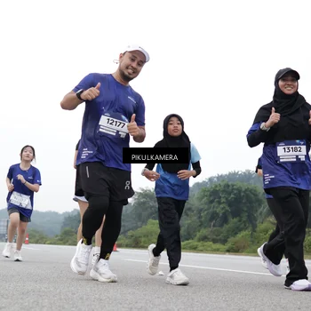 Runner Photo 7499925