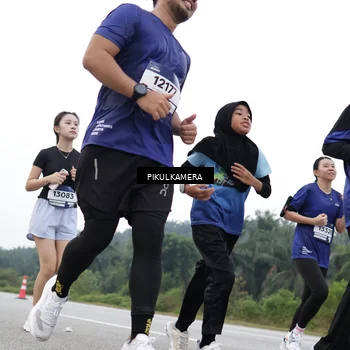 Runner Photo 7499929