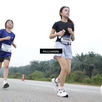Runner Photo 7499933