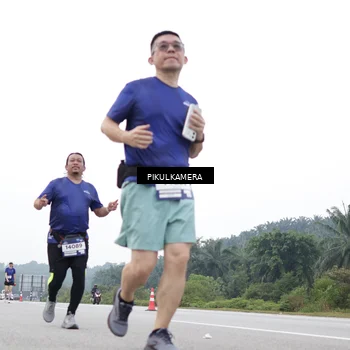 Runner Photo 7499939
