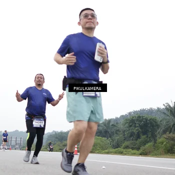 Runner Photo 7499940