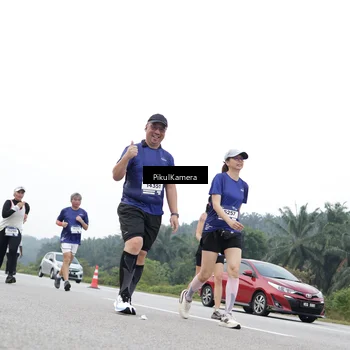 Runner Photo 7499957