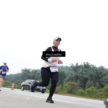 Runner Photo 7499973