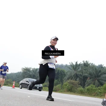 Runner Photo 7499974