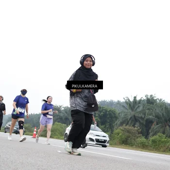 Runner Photo 7499995