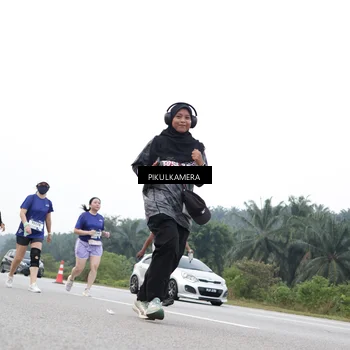 Runner Photo 7499997