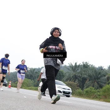 Runner Photo 7499998