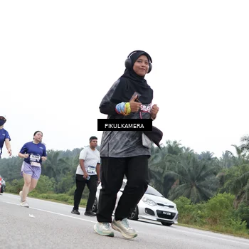Runner Photo 7500001