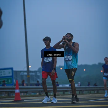 Runner Photo 7500010