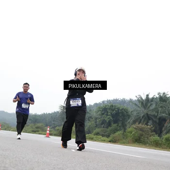 Runner Photo 7500024