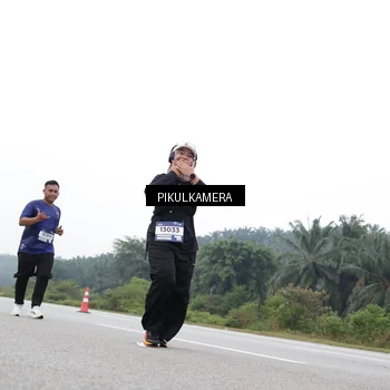 Runner Photo 7500036