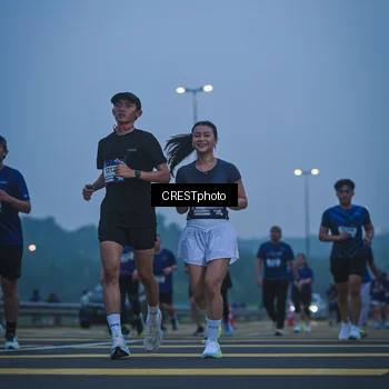 Runner Photo 7500039