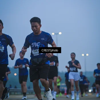 Runner Photo 7500040