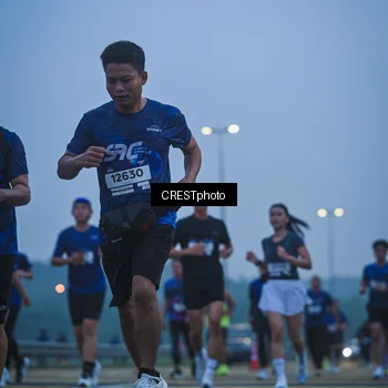 Runner Photo 7500043