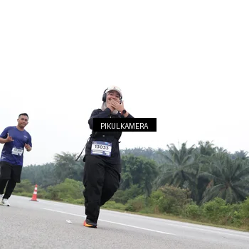 Runner Photo 7500044