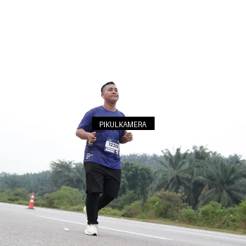 Runner Photo 7500054