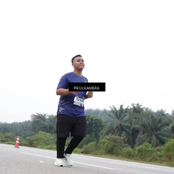 Runner Photo 7500058