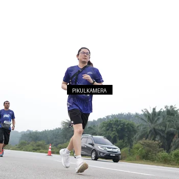 Runner Photo 7500085