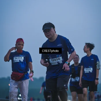 Runner Photo 7500096