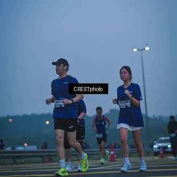 Runner Photo 7500128
