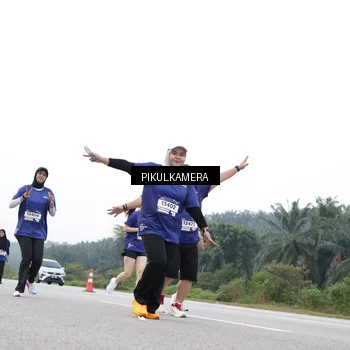 Runner Photo 7500135