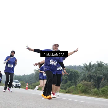 Runner Photo 7500136
