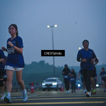 Runner Photo 7500137