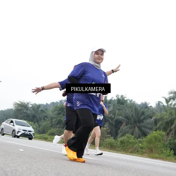 Runner Photo 7500153