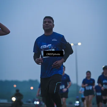 Runner Photo 7500244