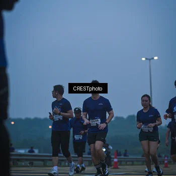 Runner Photo 7500261