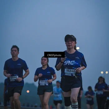 Runner Photo 7500277