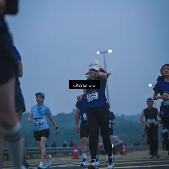 Runner Photo 7500278