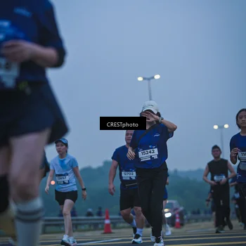 Runner Photo 7500279