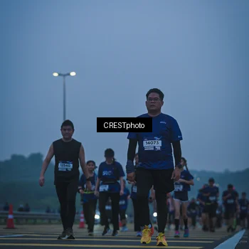 Runner Photo 7500295