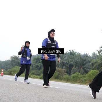 Runner Photo 7500298