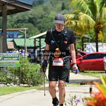 Runner Photo 75003