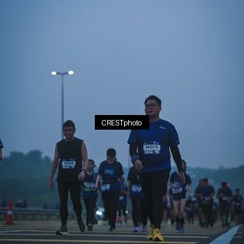 Runner Photo 7500300