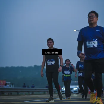 Runner Photo 7500304