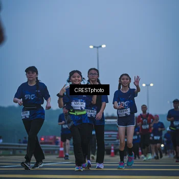 Runner Photo 7500312
