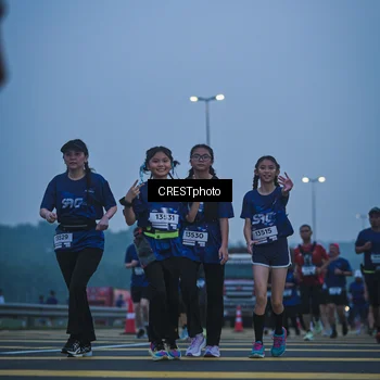 Runner Photo 7500313