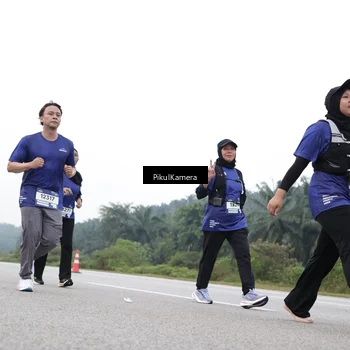 Runner Photo 7500317