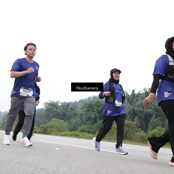 Runner Photo 7500322