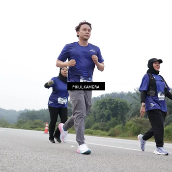 Runner Photo 7500328