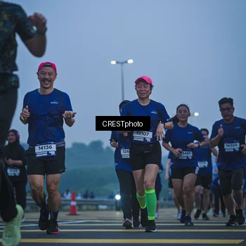 Runner Photo 7500351