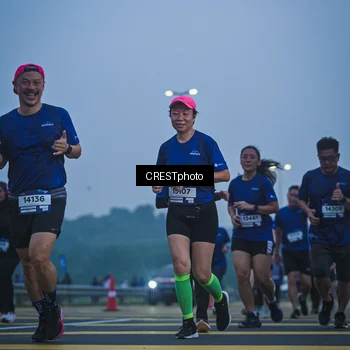 Runner Photo 7500352